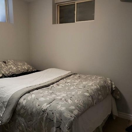 Private Room In Downtown Галифакс Экстерьер фото